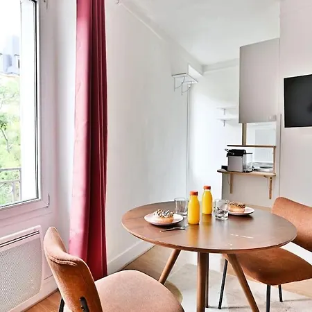 Petit Voltaire Nation Appartement
