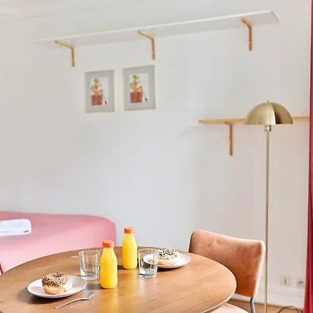 Petit Voltaire Nation Apartamento