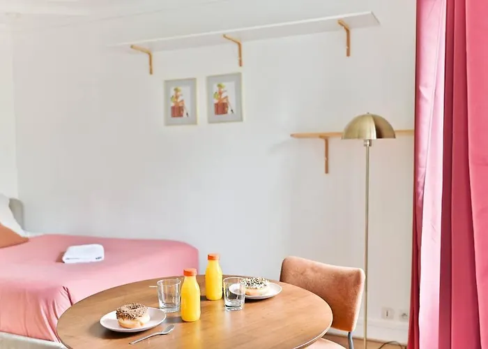 Petit Voltaire Nation Apartamento