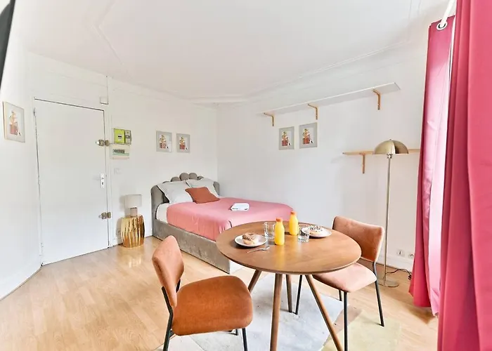 Petit Voltaire Nation Apartament